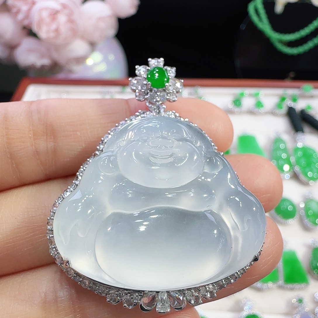 翡翠吊坠(不含链)18K金镶嵌