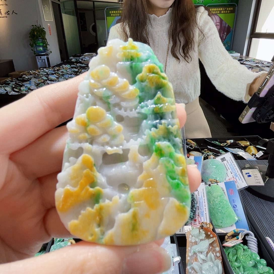 颈饰未镶嵌翡翠翡翠