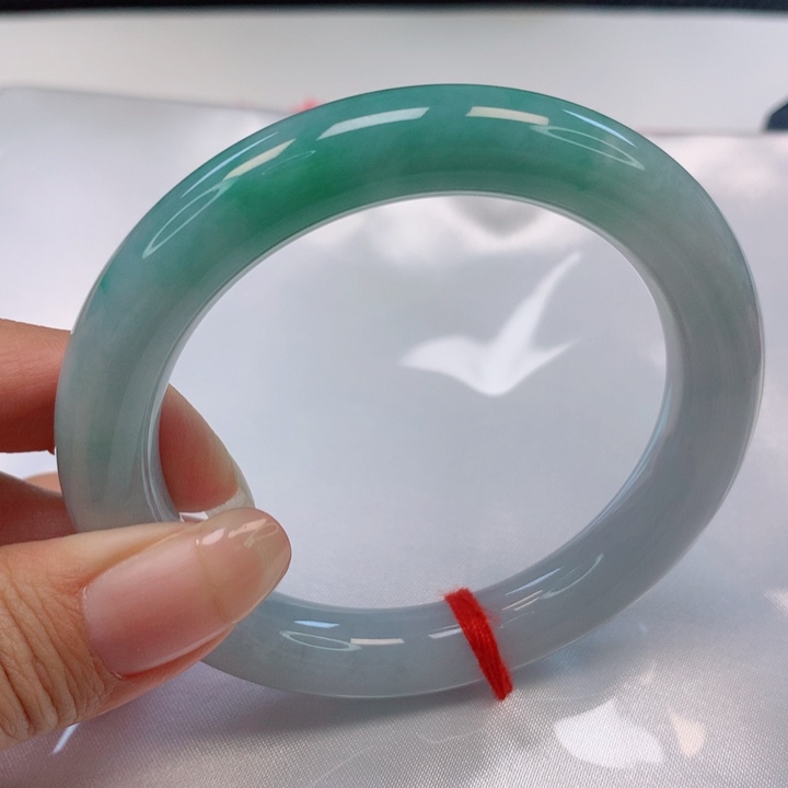 翡翠手镯（圆镯）未镶嵌