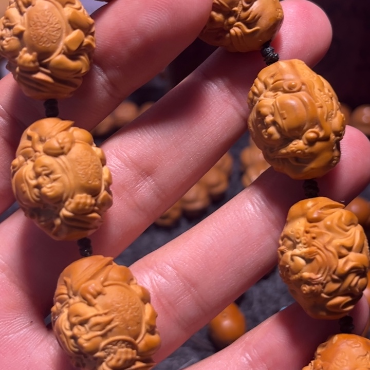 手串橄榄核橄榄球比赛的