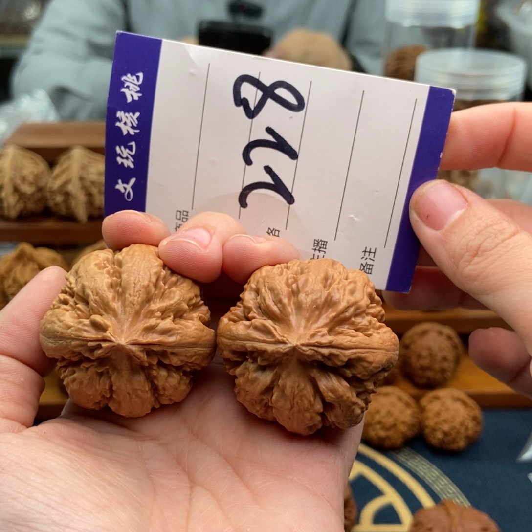 文玩核桃吊坠39霸王龙