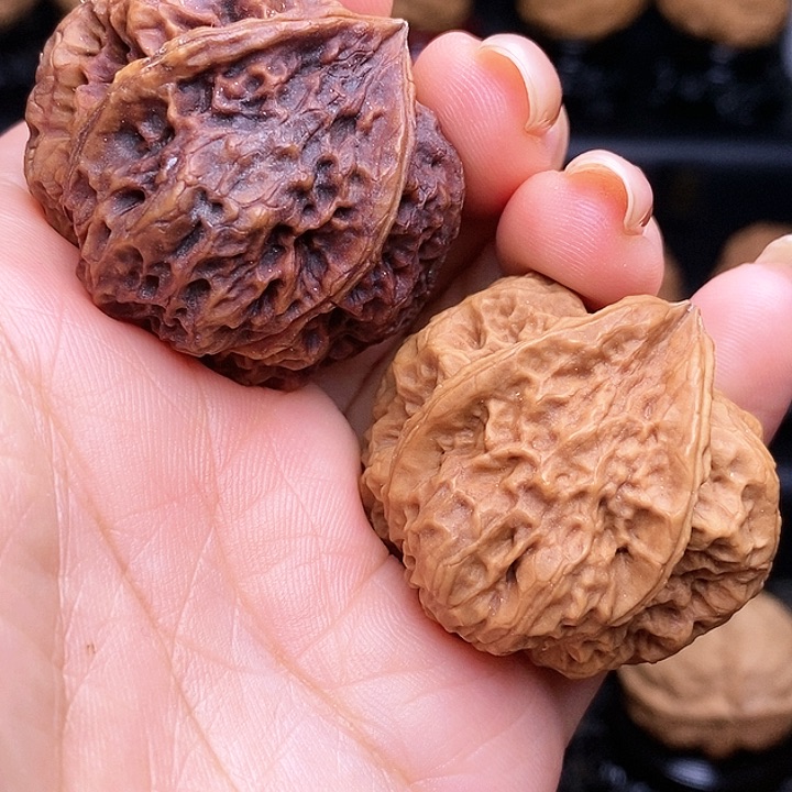 文玩核桃吊坠佛肚