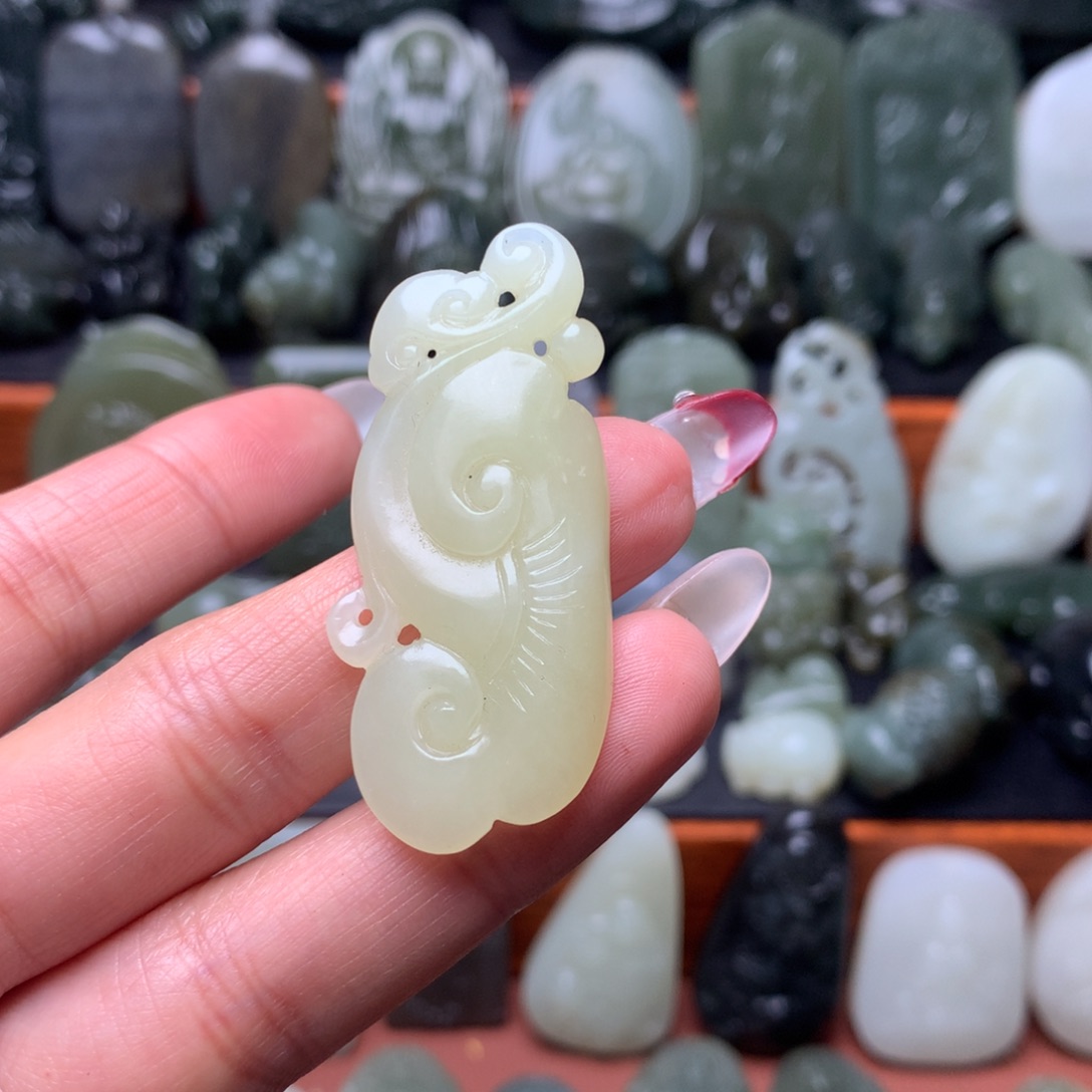 和田玉颈饰未镶嵌挂件122