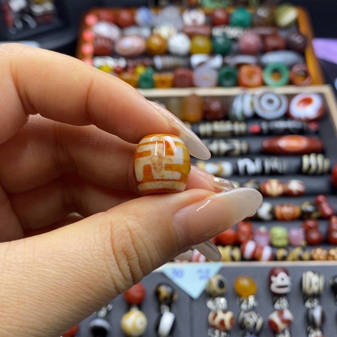 玛瑙/玉髓未镶嵌珠宝半成品