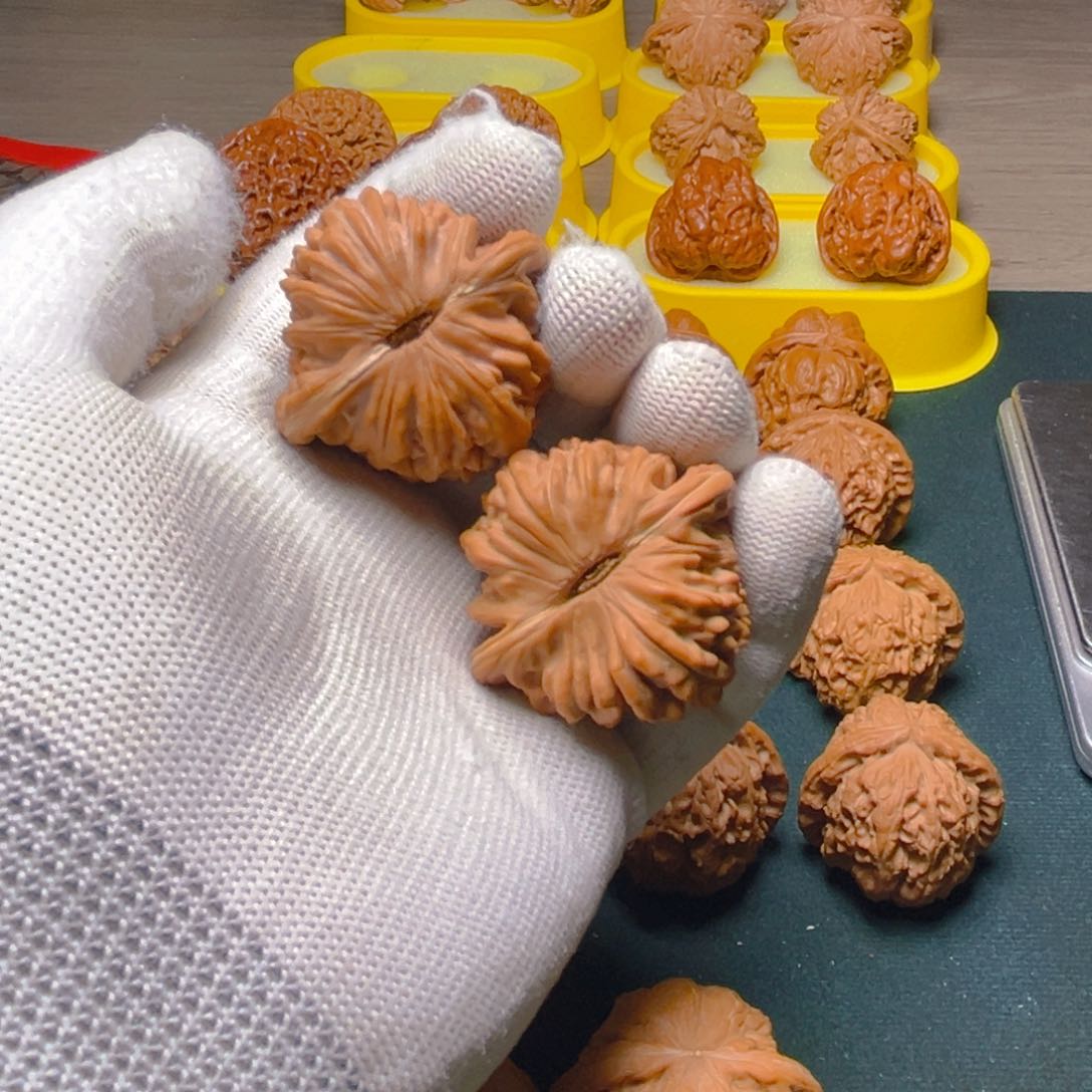 文玩核桃把件现***来四座楼41