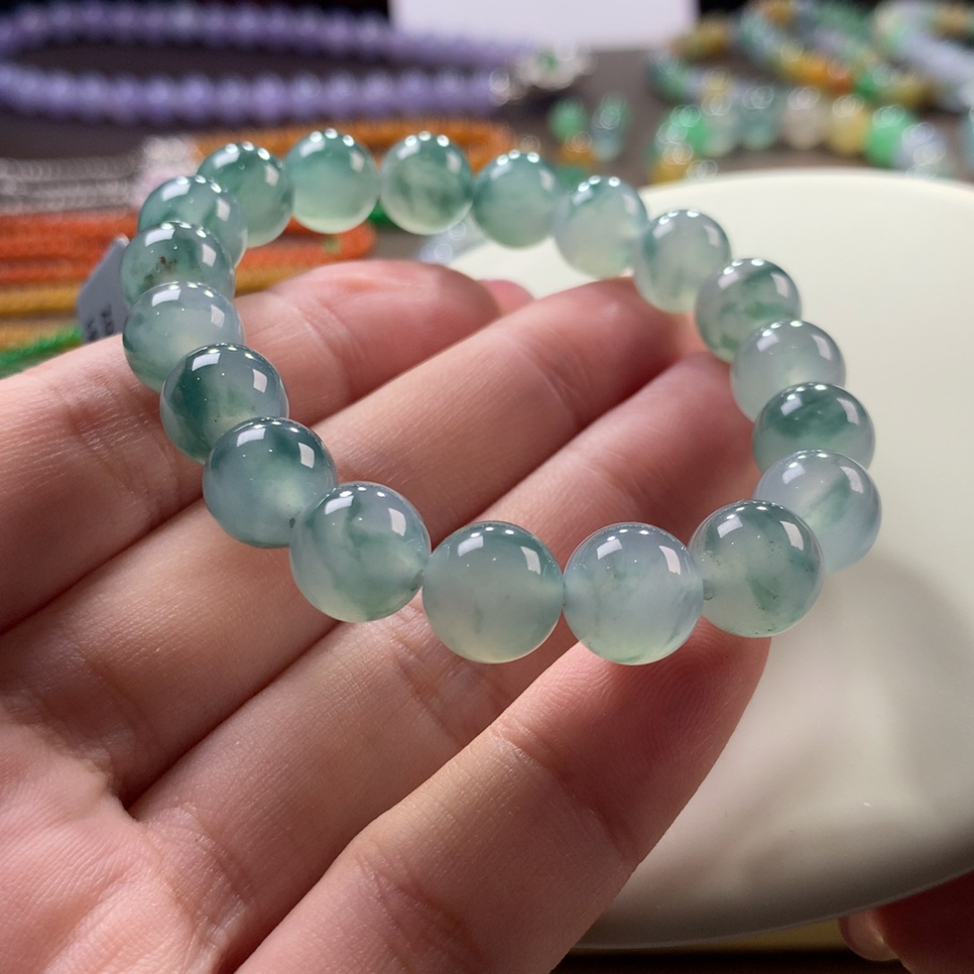 翡翠手链未镶嵌翡翠冰胶底飘花卡9.8+