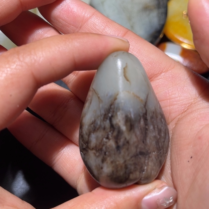 和田玉未镶嵌珠宝奇石