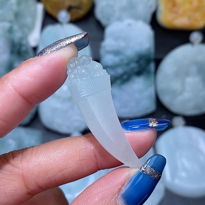 定制翡翠未镶嵌翡翠