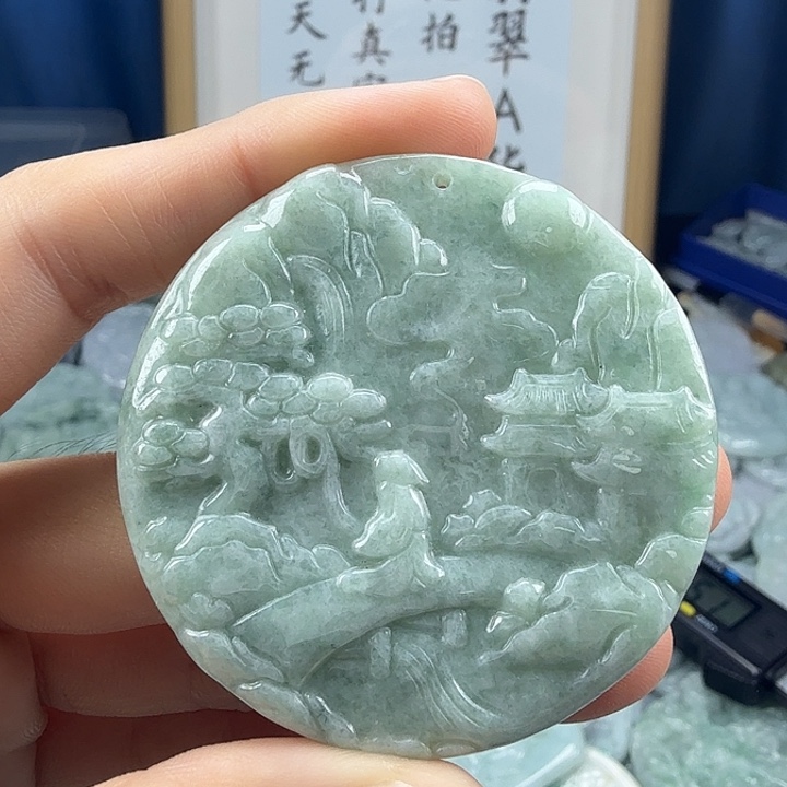 翡翠未镶嵌颈饰翡翠