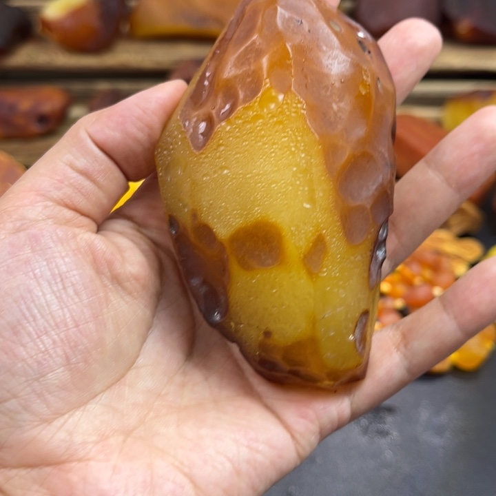 未镶嵌定制蜜蜡钢**姐蜜蜡定制