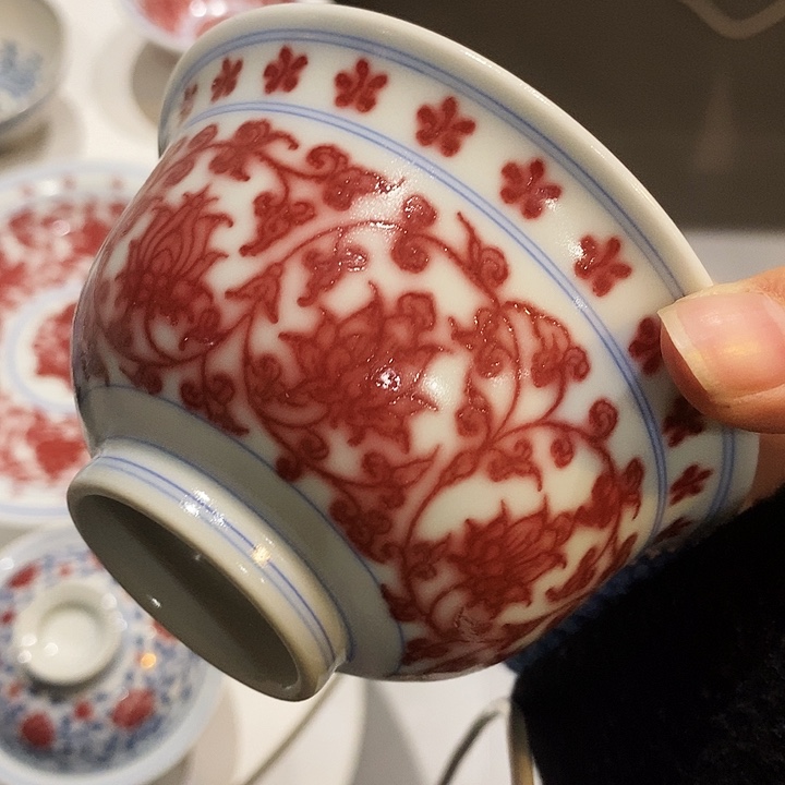 摆件陶120cc全红釉里红盖碗