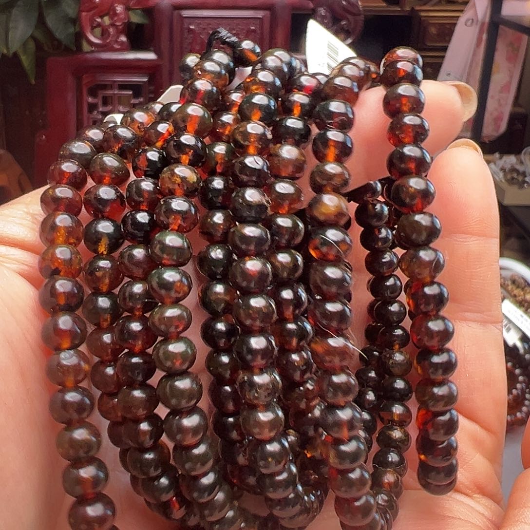 琥珀未镶嵌裸石抚顺琥珀20724六多样性发其一