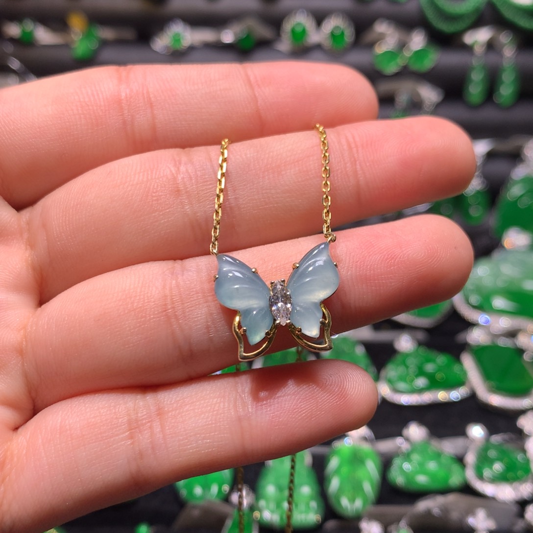 翡翠颈饰银S925镶嵌天然翡翠