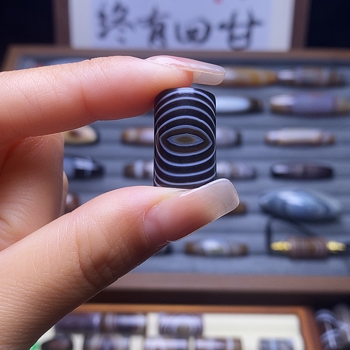 勿***忘玛瑙/玉髓未镶嵌颈饰