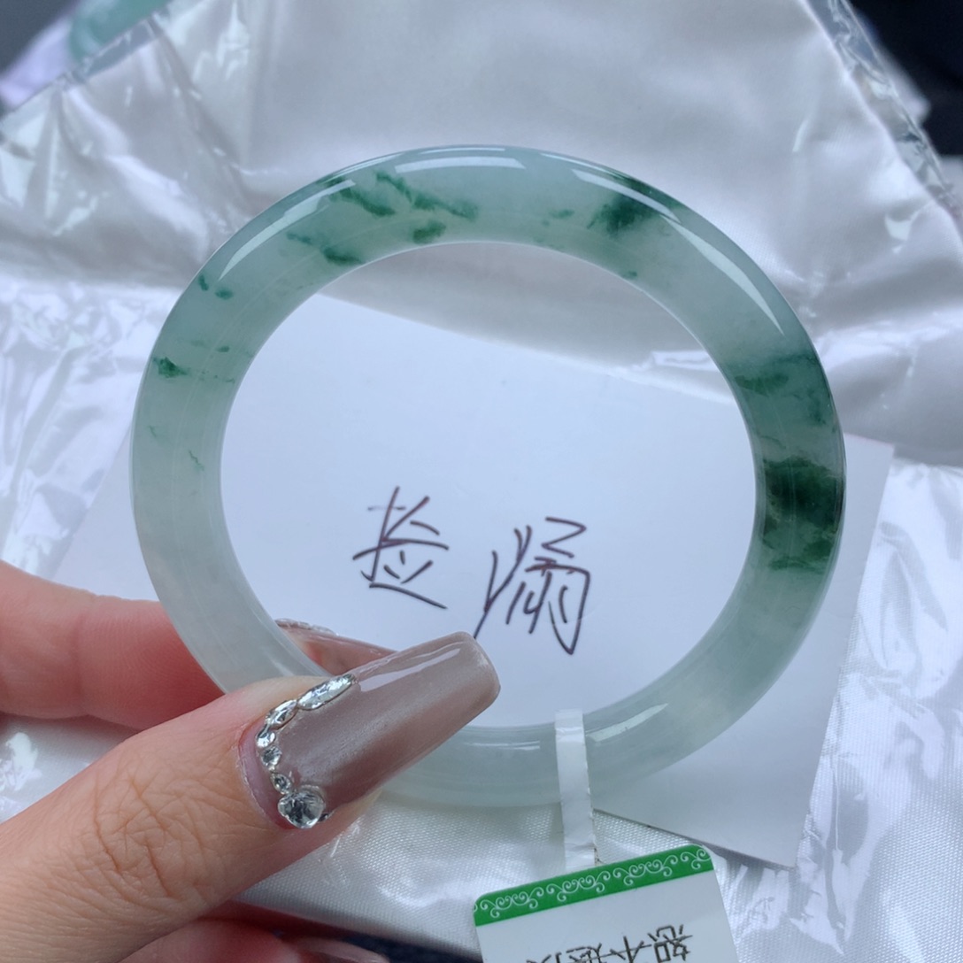 翡翠手镯未镶嵌53.3圆条