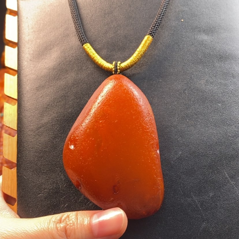 【闪购商品】定制琥珀艳*裸石。