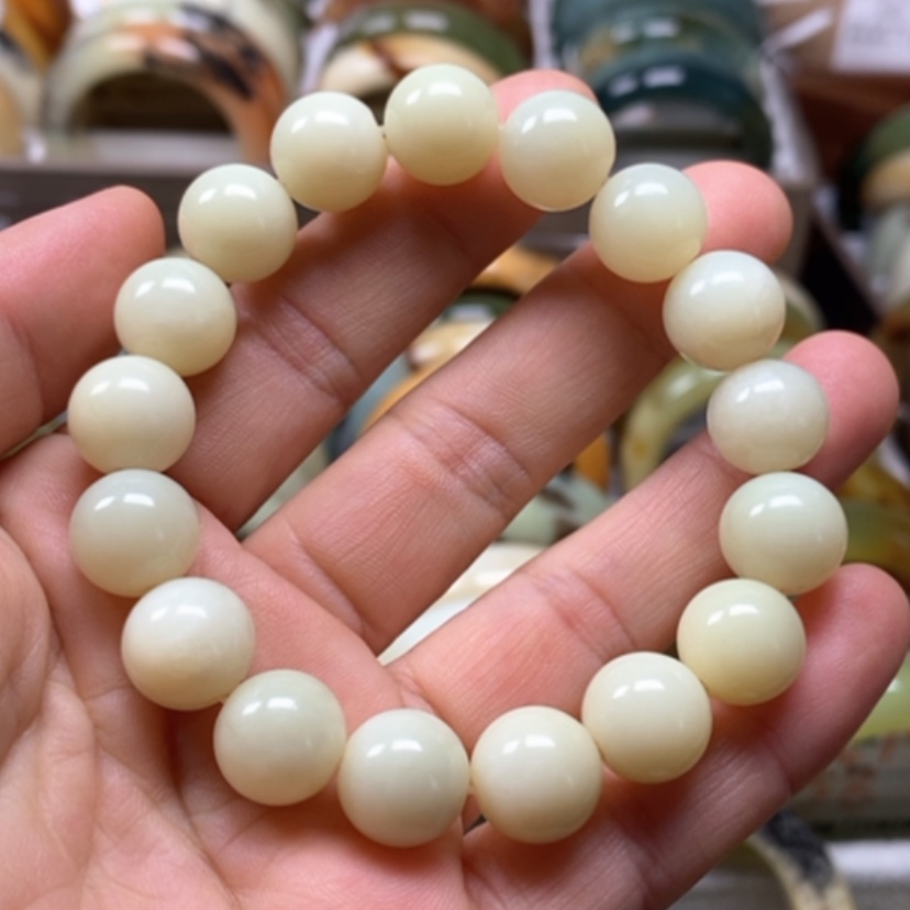 【闪购商品】蛇纹石玉未镶嵌手镯