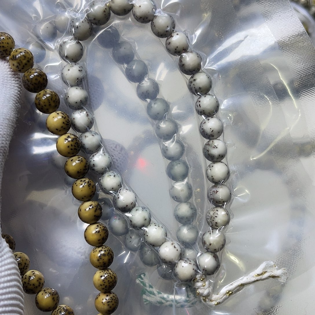 星月菩提手串8m河豚龙蛋绿包白玉化料