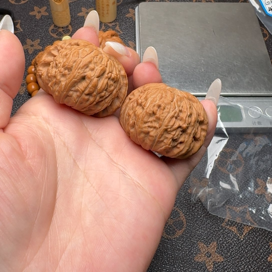 文玩核桃把件40白G329