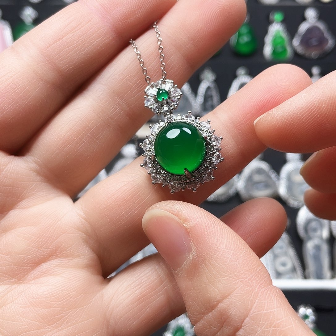 玛瑙/玉髓颈饰合金