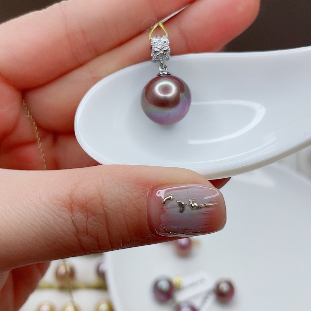 淡水珍珠吊坠(赠链)未镶嵌