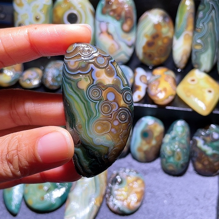 玛瑙/玉髓珠宝奇石未镶嵌