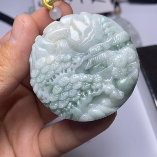 翡翠未镶嵌颈饰翡翠