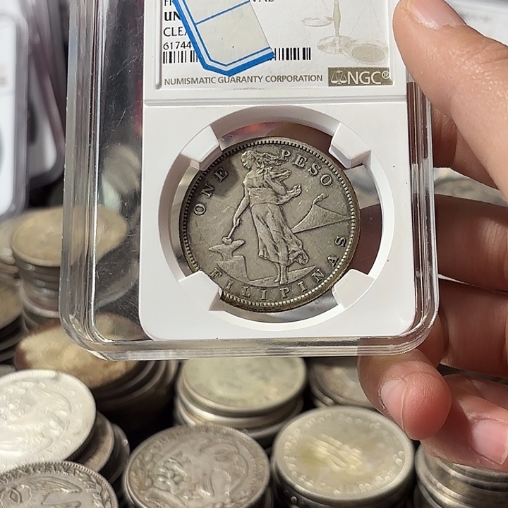 卧***士银Ag800菲律宾打铁女神一比索银币