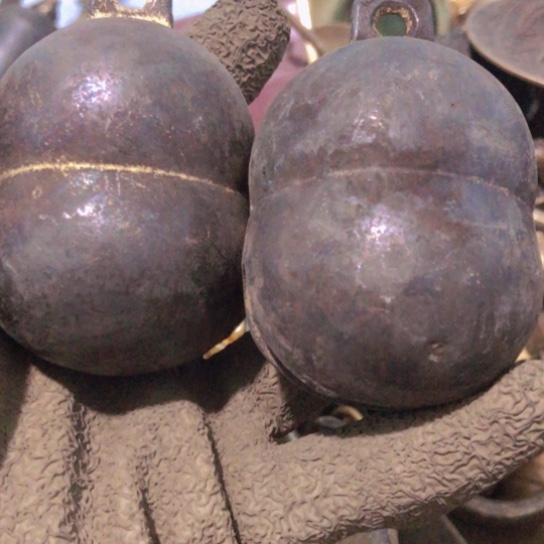 用***4闪电购铜摆件工艺品