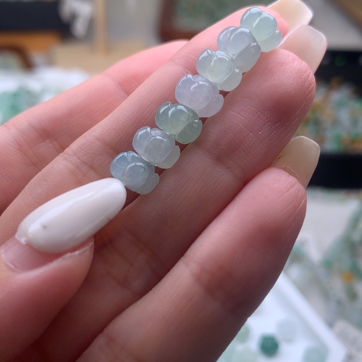 翡翠散珠包*莲花珠一手7个