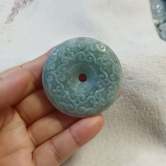 翡翠颈饰未镶嵌翡翠颈饰末镶嵌