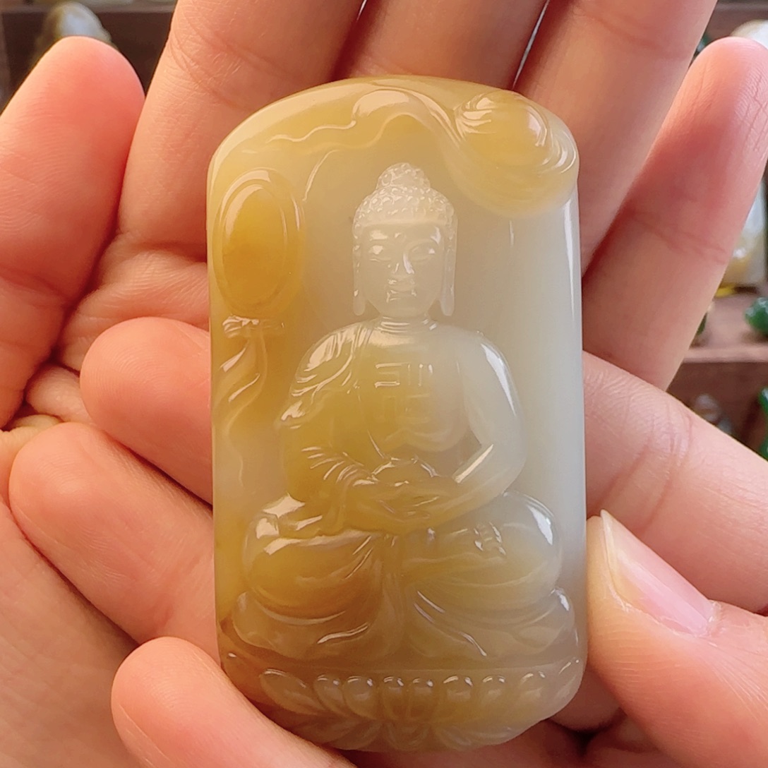 和田玉颈饰未镶嵌水**水