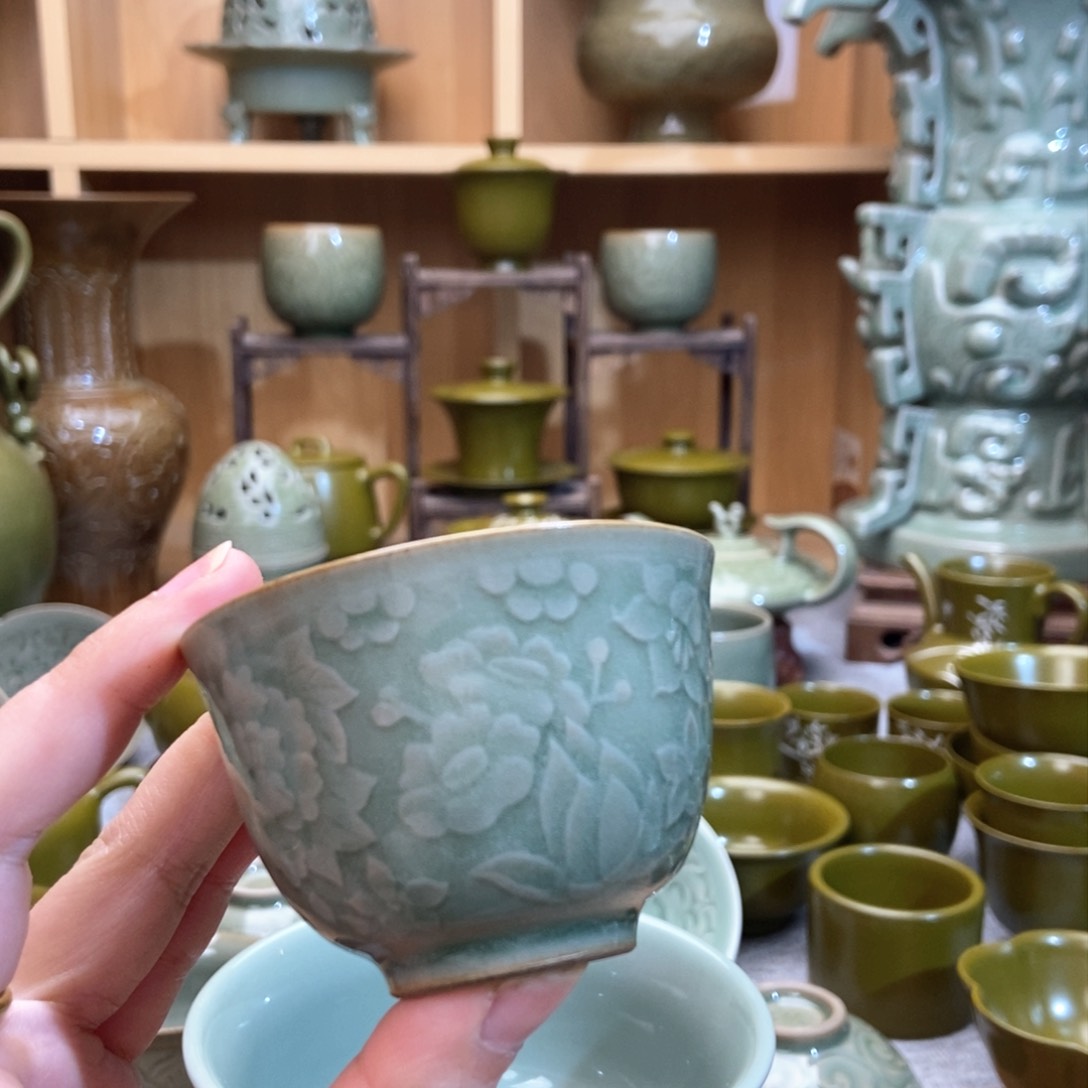 瓷片拍一发四哈哈哈