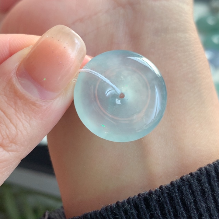 颈饰未镶嵌翡翠那**。天然翡翠