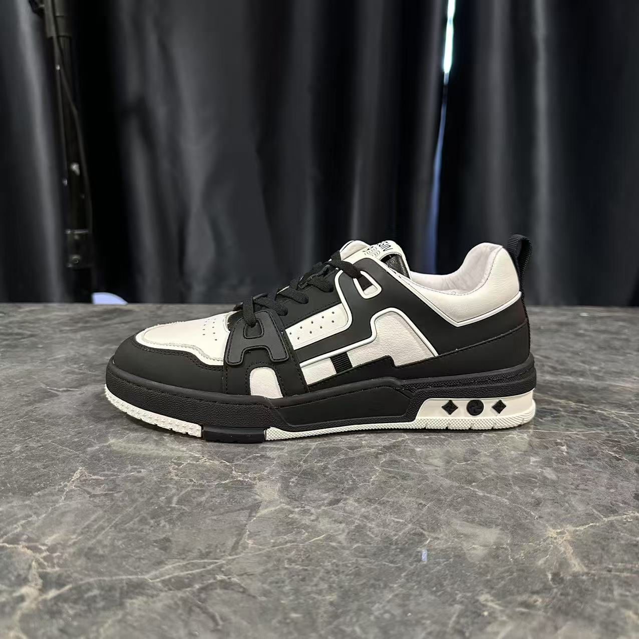 8012男士休闲时尚百搭男鞋