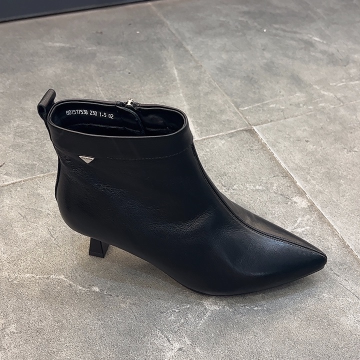 佰801517538黑色37