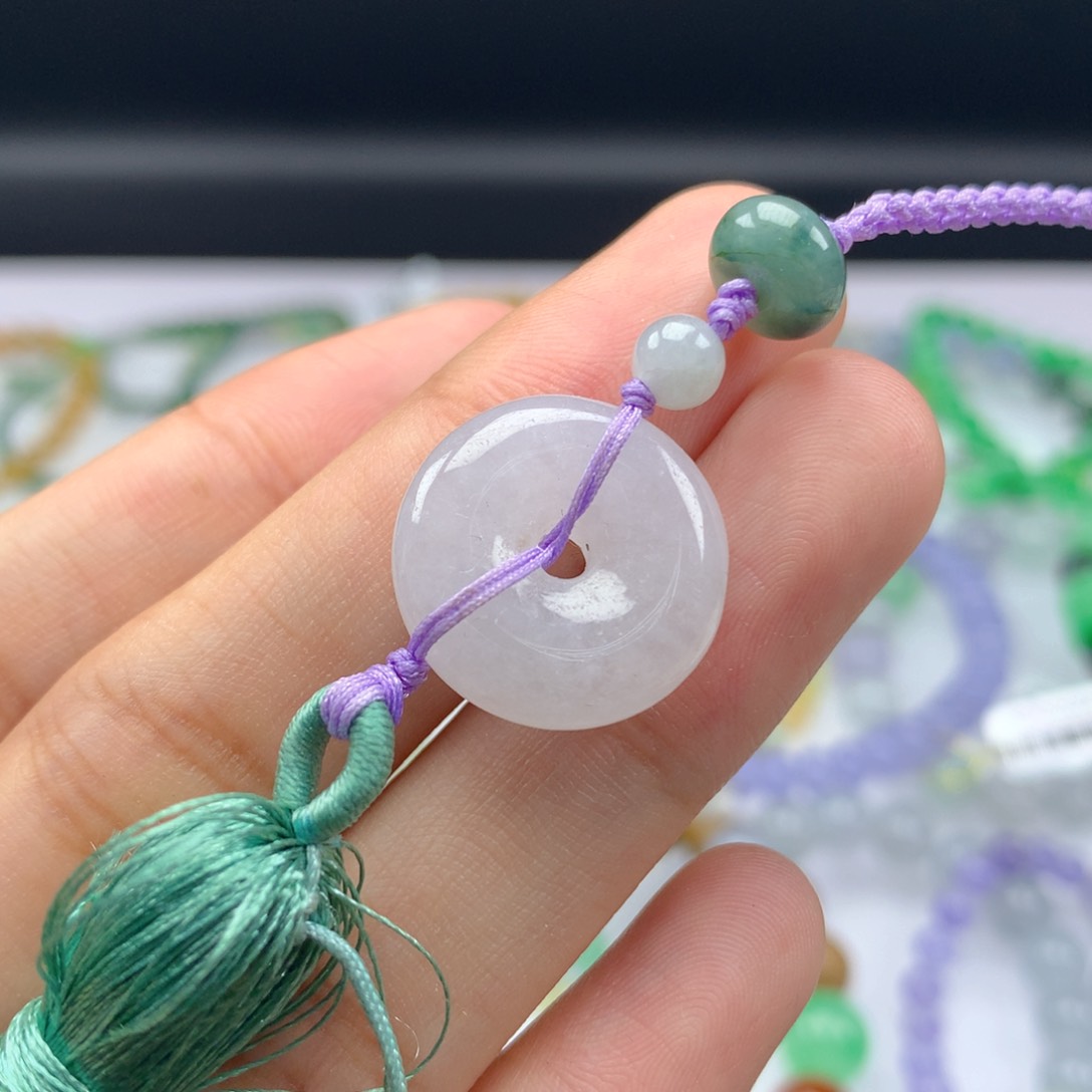 翡翠手链未镶嵌卡