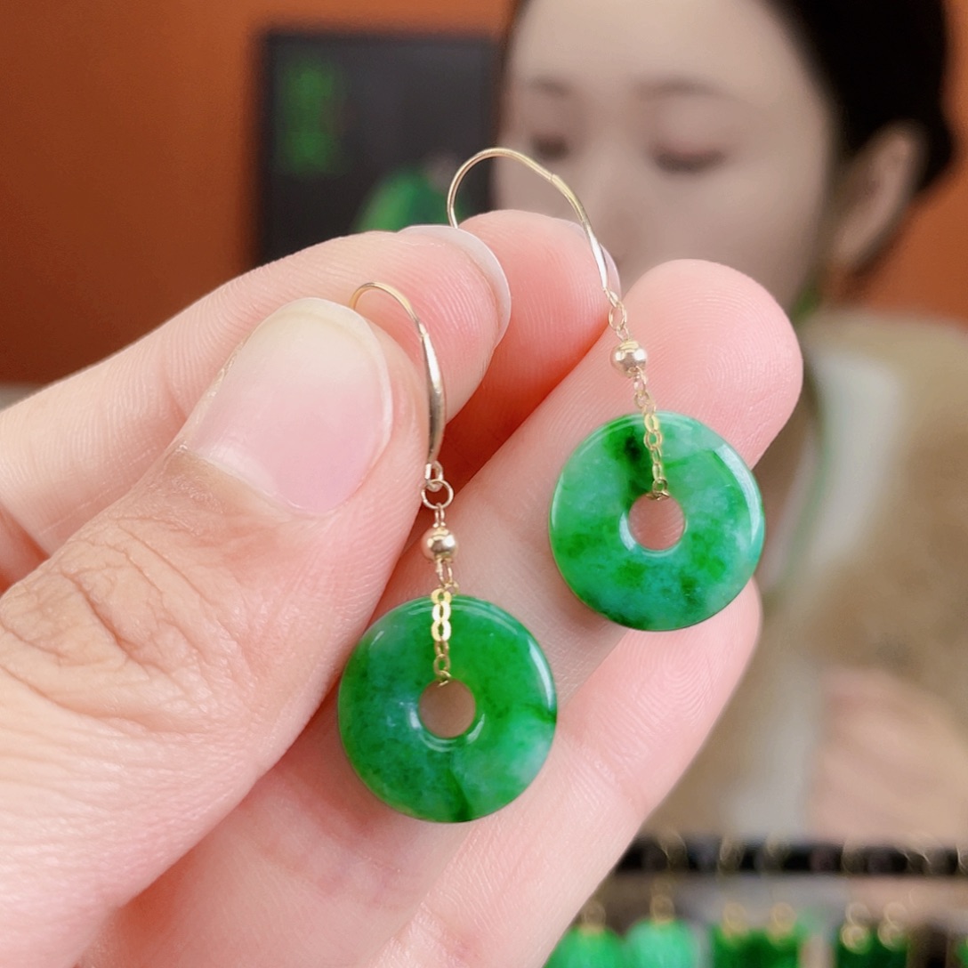 翡翠18K金镶嵌耳饰