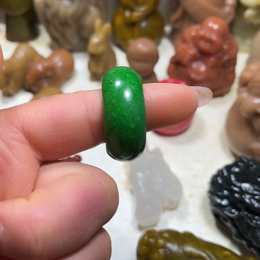 白玉菩提吊坠白玉菩提吊坠