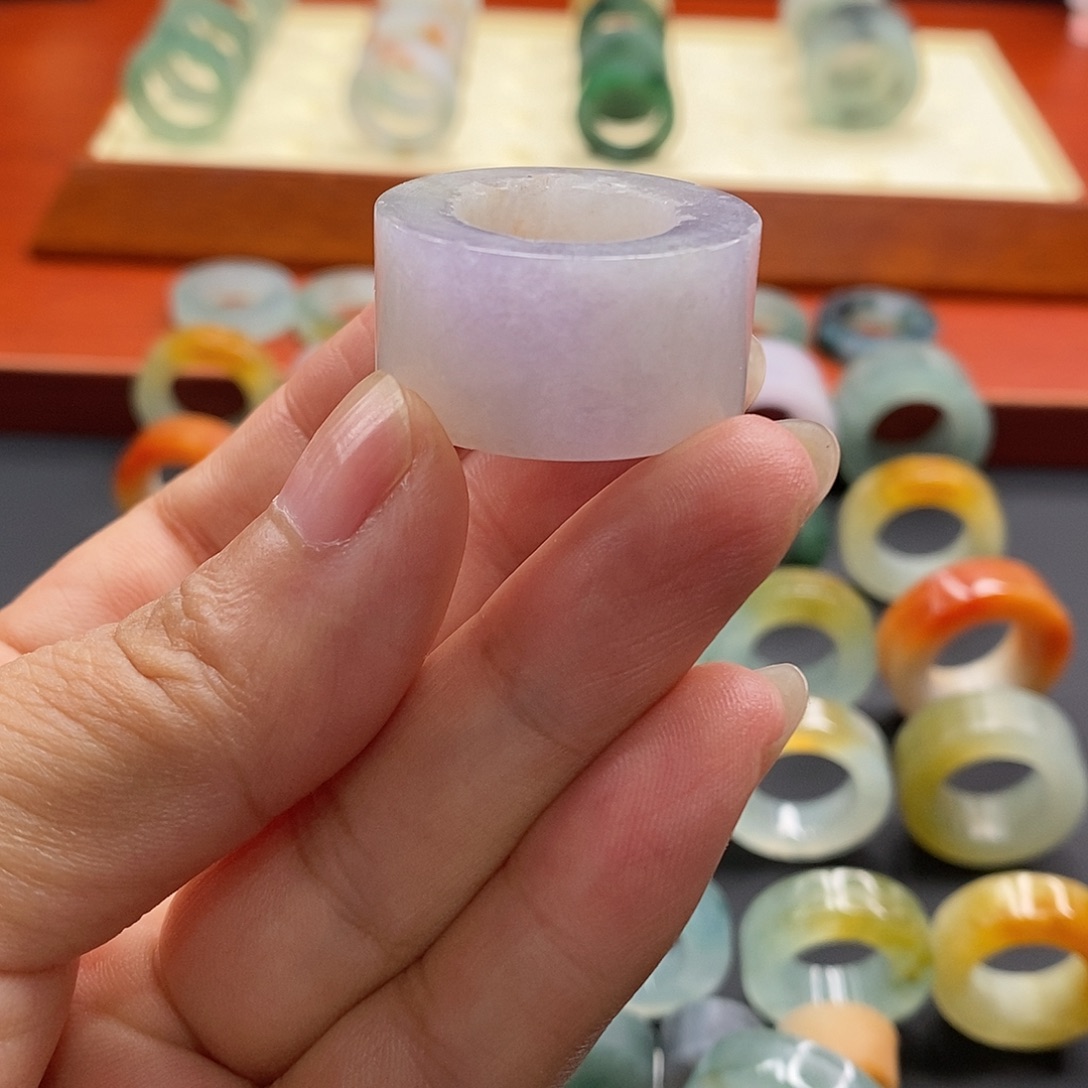 未镶嵌定制翡翠翡翠