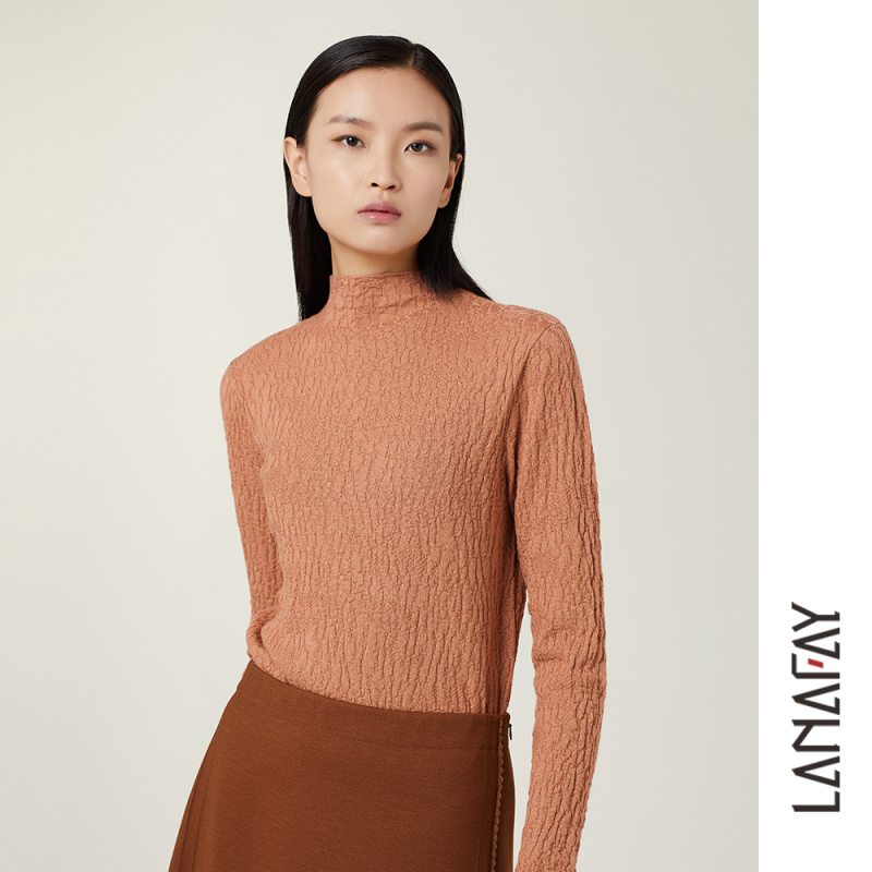 啦娜菲LANAFAY冬季肌理感针织上衣1D861