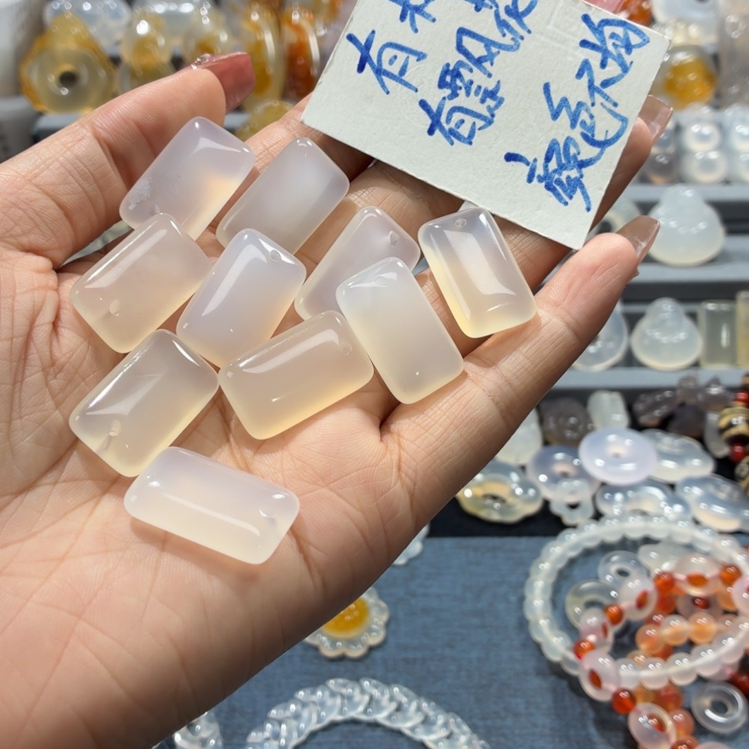 玛瑙/玉髓未镶嵌吊坠(不含链)