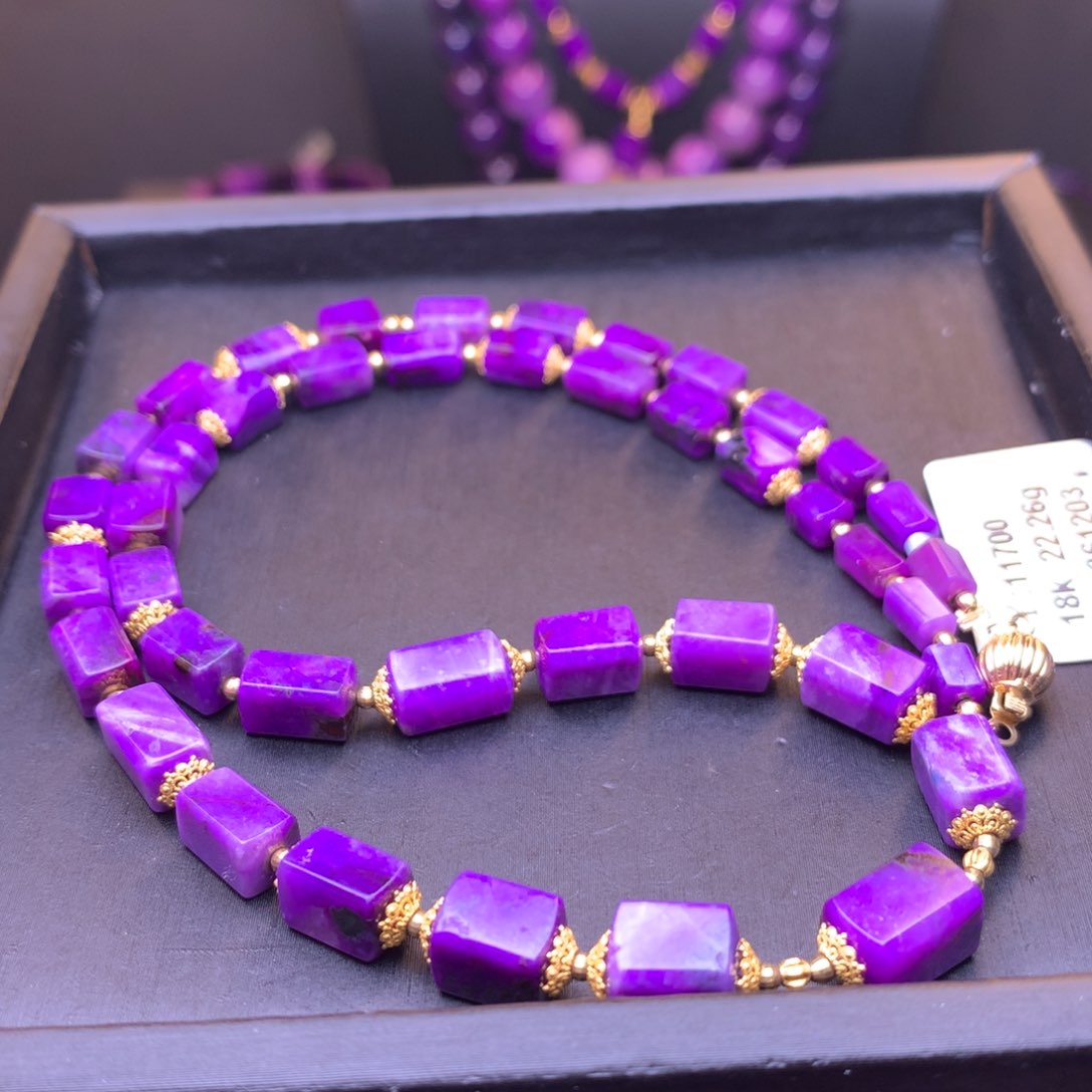 苏纪石（舒俱来）项链18K金镶嵌