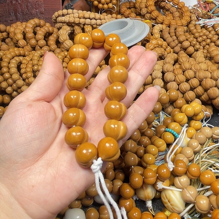 木请****?微瑕屁桃16➕尺寸。   