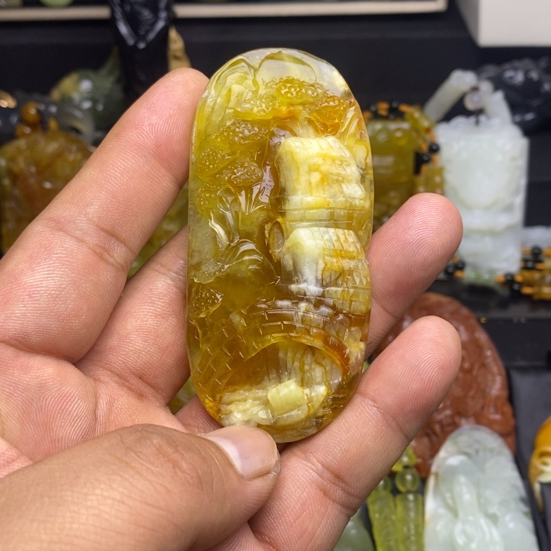 蛇纹石玉吊坠(赠链)未镶嵌