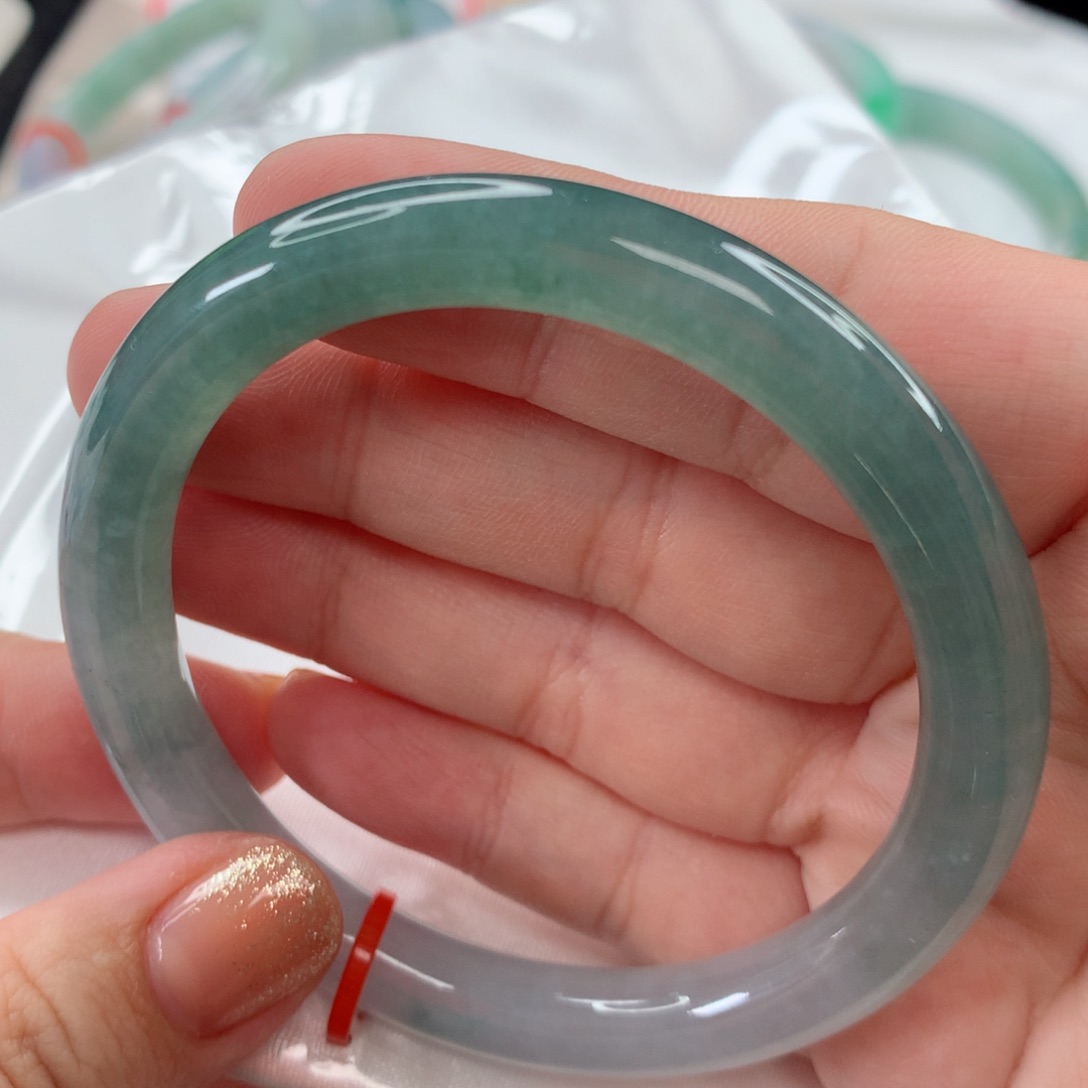 翡翠未镶嵌手镯圈口55.1