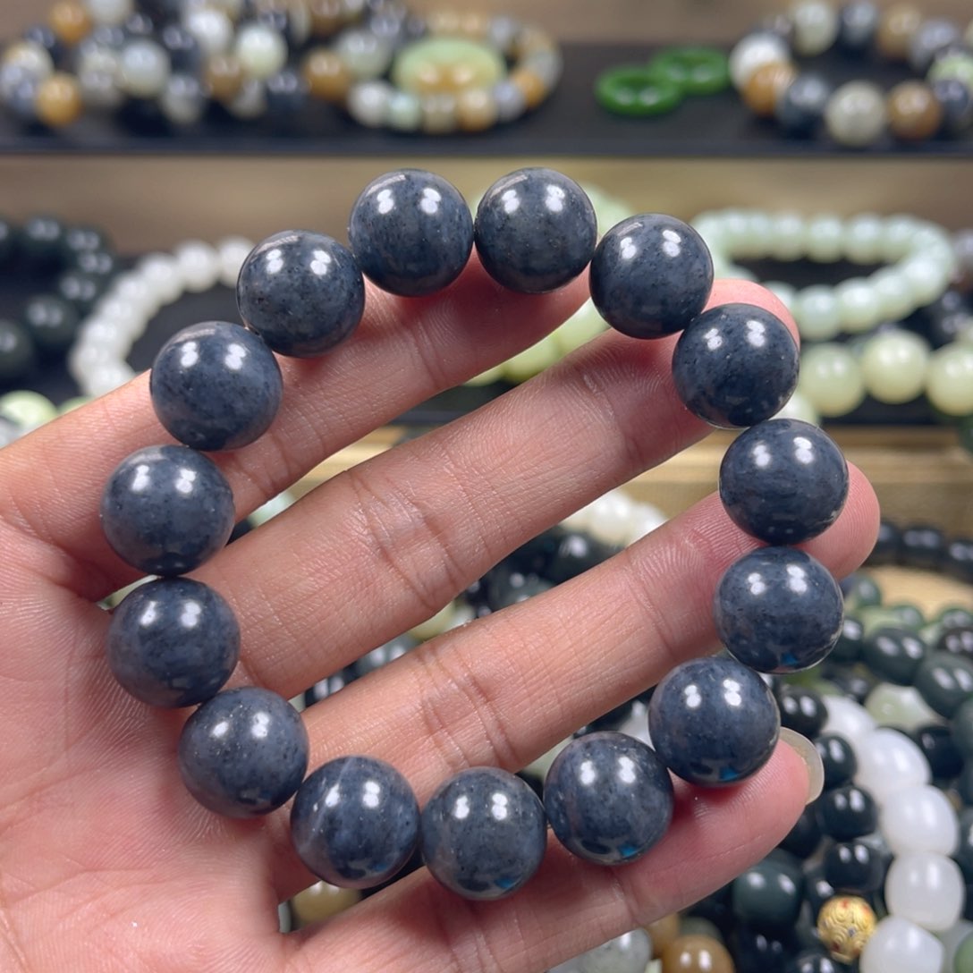 和田玉手串未镶嵌