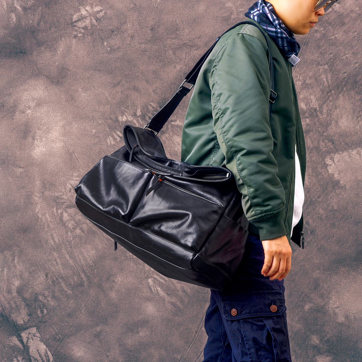 二十四街  个性大容量潮男轻奢头层牛皮健身真皮运动训练包旅行袋