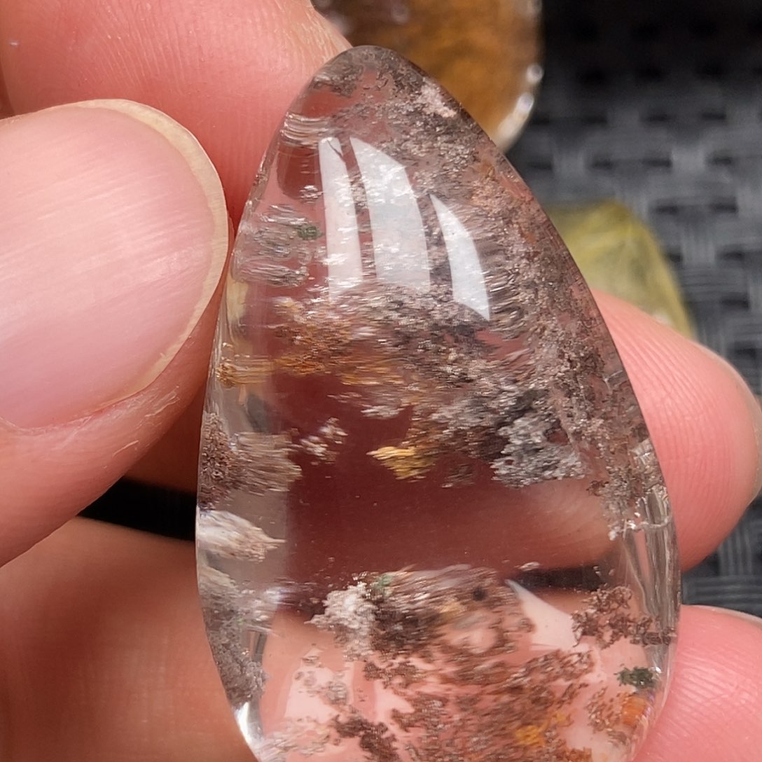 水晶颈饰未镶嵌心***?