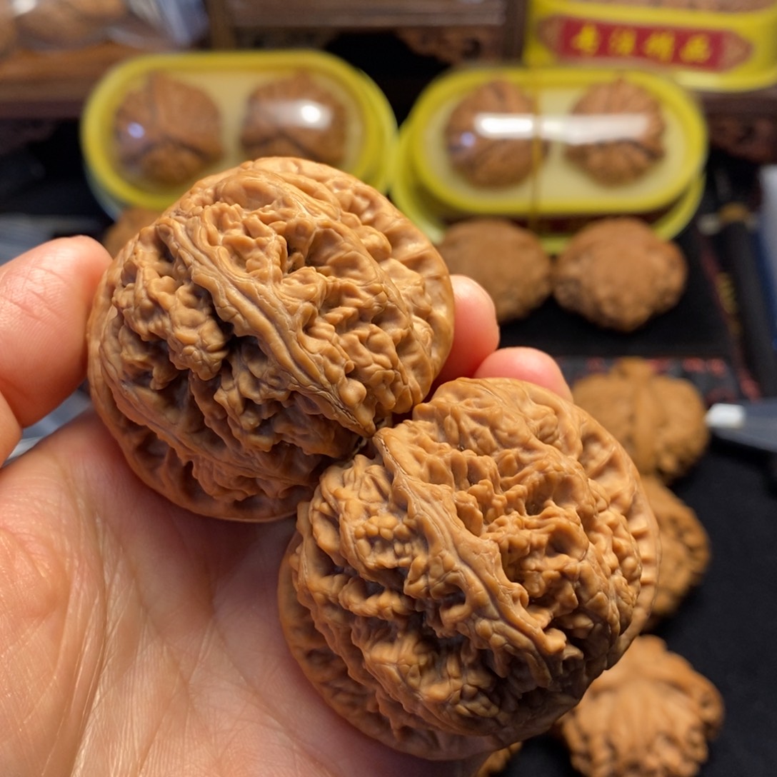 Z***K把件桃核大粗筋49